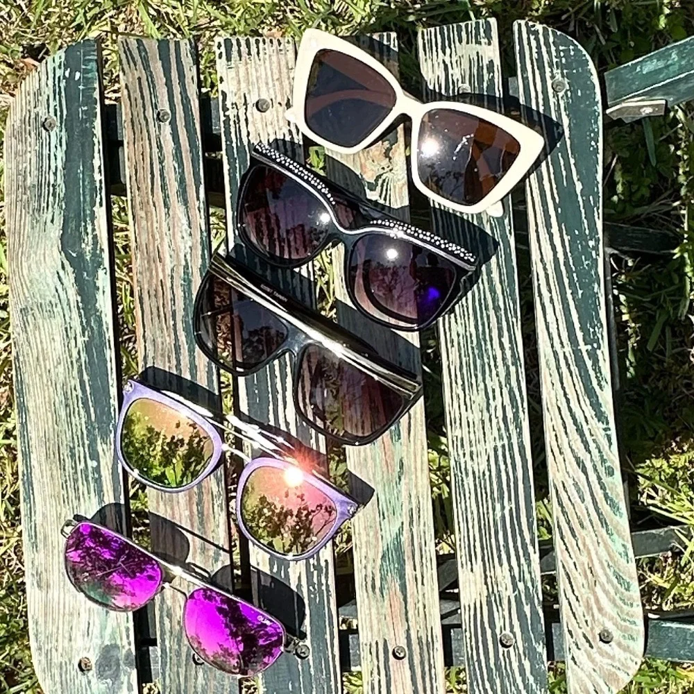 Lot of 5 Sunglasses🕶️😎